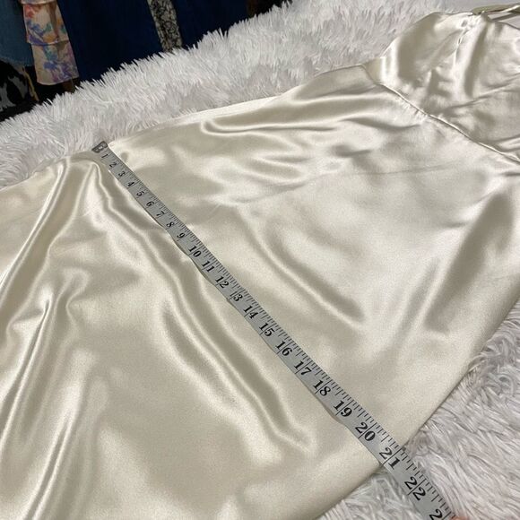 Reformation Venetia Silk Wedding Dress in Ivory Size 12 NEW - Picture 6 of 11